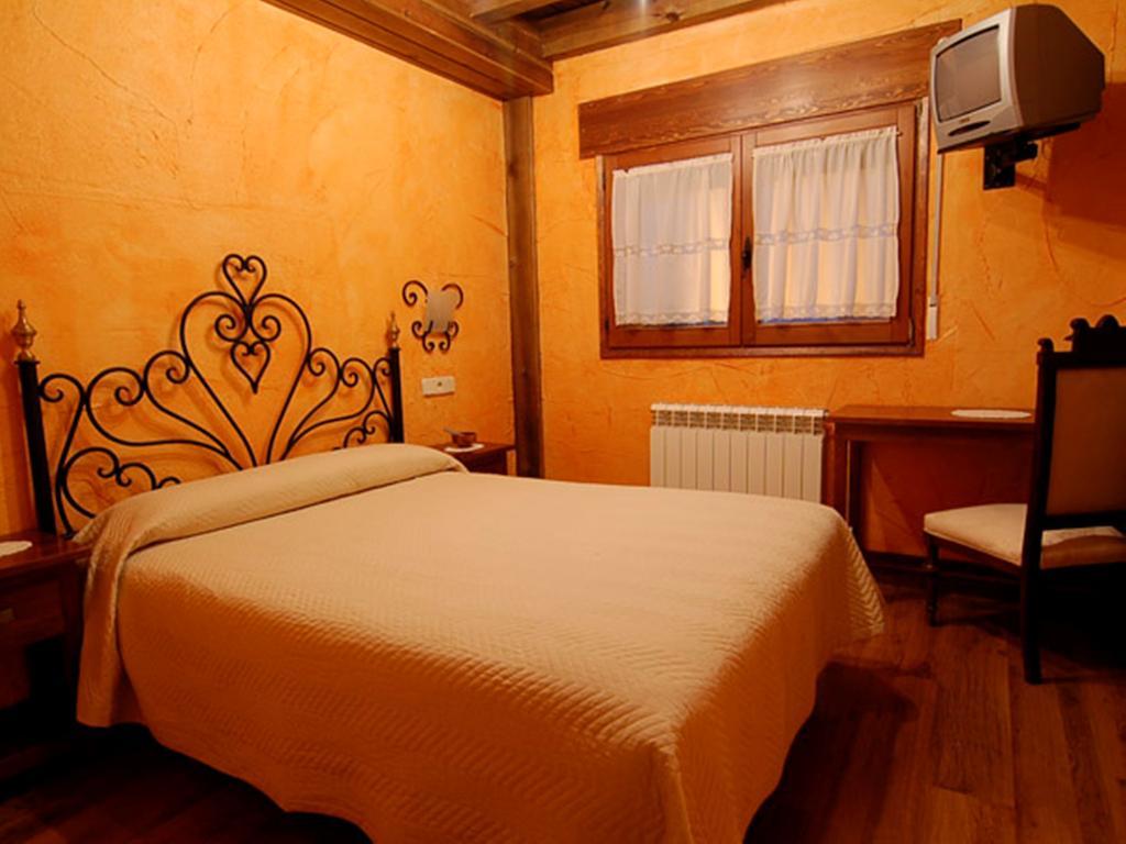 La Casona Del Herrero Navaleno Pokoj fotografie